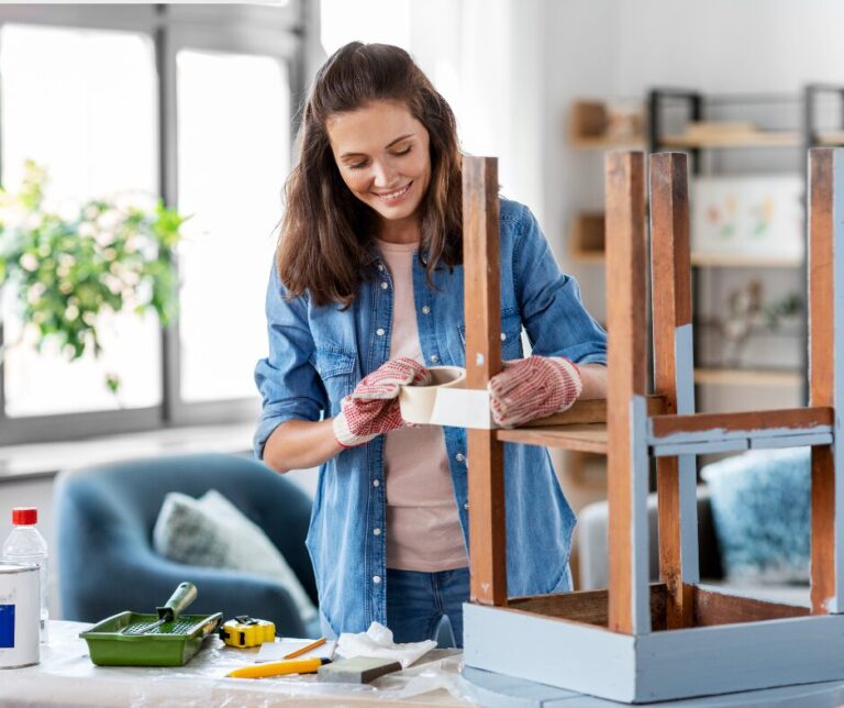 Lire la suite à propos de l’article Comment repeindre un meuble en bois ?