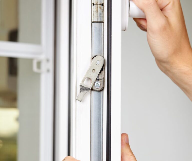 Lire la suite à propos de l’article Comment débloquer une fenêtre PVC ?
