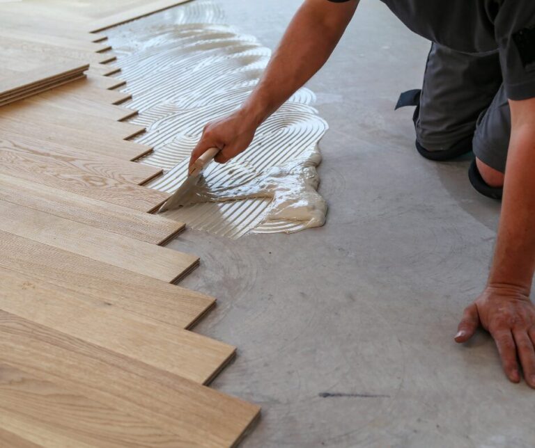 Lire la suite à propos de l’article Comment poser du parquet stratifié ?