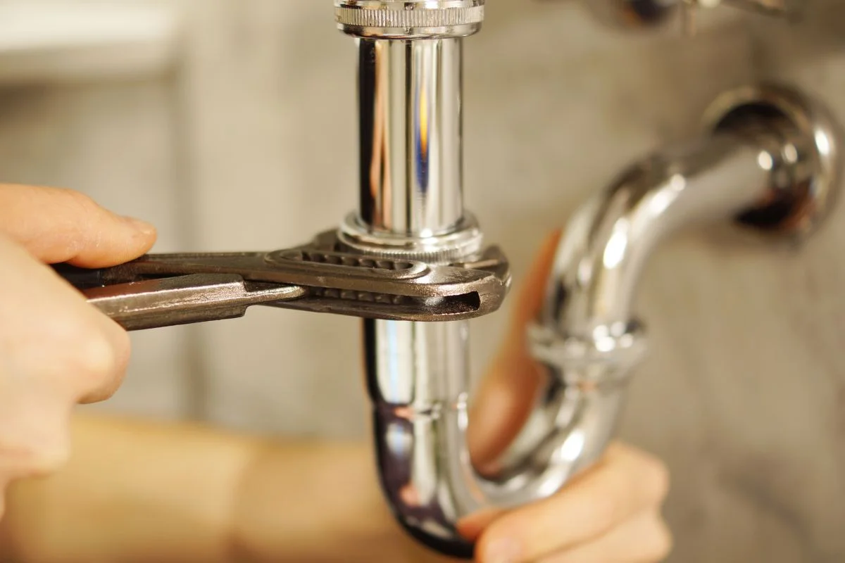 évacuation d'eau raccorder un siphon